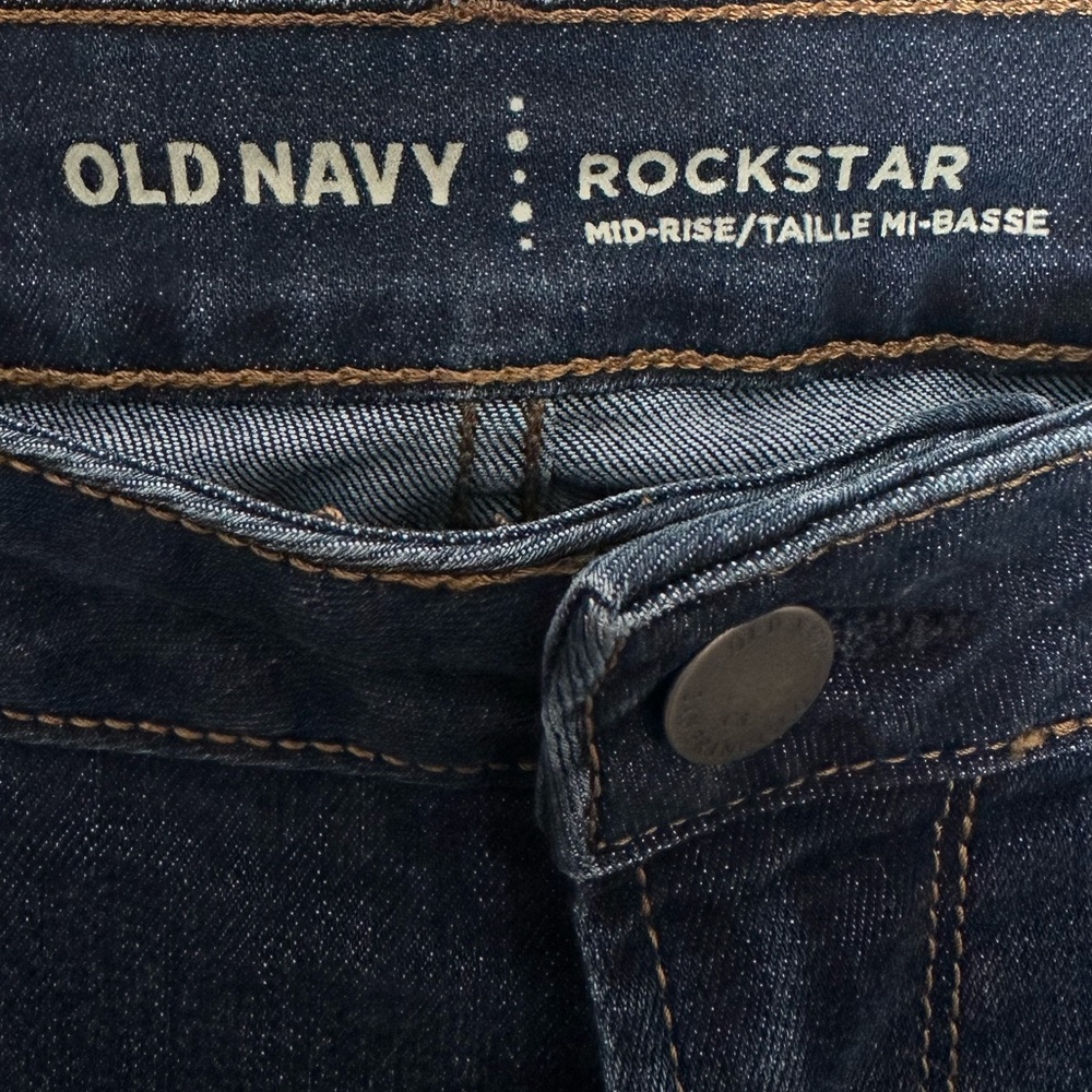 Old Navy Rockstar Mid Rise Skinny Jeans Size 8 Short - Picture 4 of 5